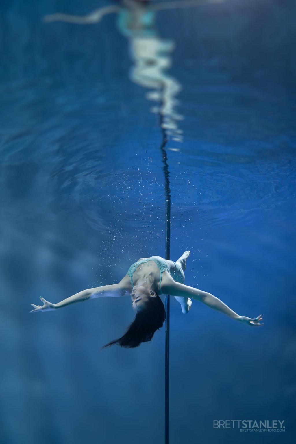 Pole dance под водой, Pole dance underwater, подводные танцы, Бретт Стенли, Brett Stanley