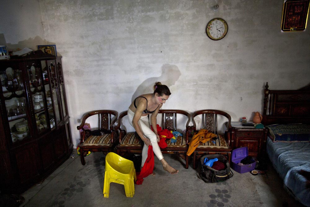 двойная жизнь пакистанских трансвеститов, Скрытая жизнь пакистанских трансвеститов, жизнь трансвеститов в Пакистане, как в Пакистане живут трансвеститы, трансве