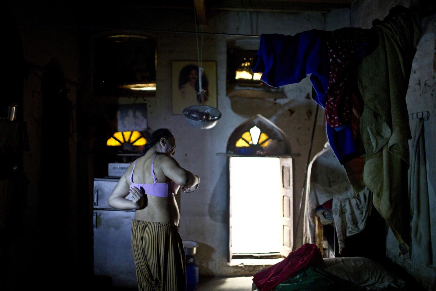 двойная жизнь пакистанских трансвеститов, Скрытая жизнь пакистанских трансвеститов, жизнь трансвеститов в Пакистане, как в Пакистане живут трансвеститы, трансве