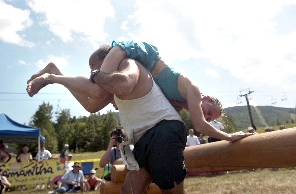 самые странные соревнования, безумные конкурсы, сумасшедшие состязания