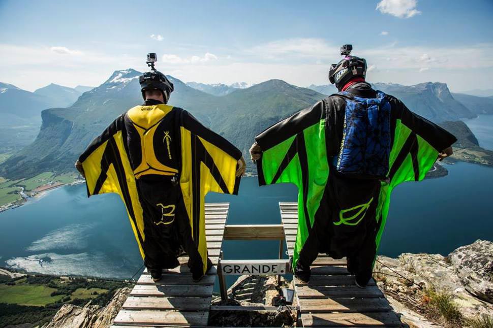 самые странные соревнования, безумные конкурсы, сумасшедшие состязания