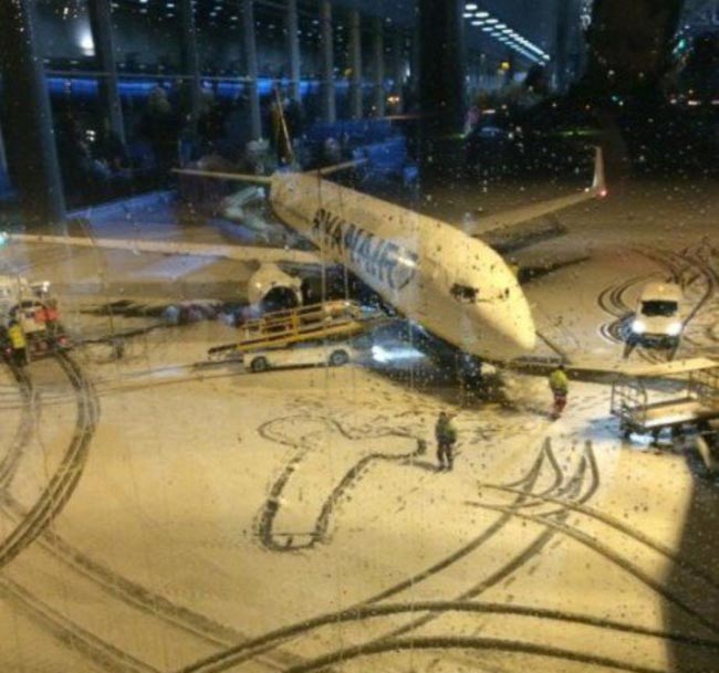 гениальное использование снега, снег это весело, приколы со снегом