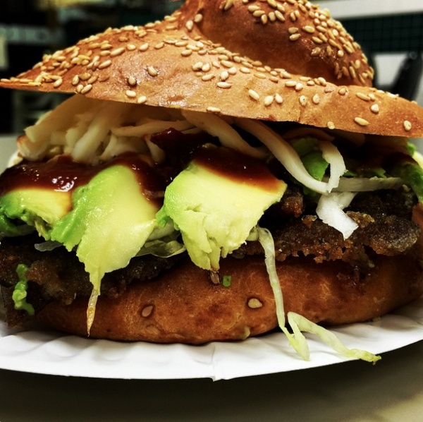 Традиционная уличная еда разных стран, бутерброды из разных стран мира