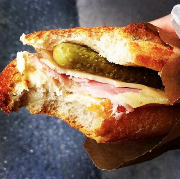 Традиционная уличная еда разных стран, бутерброды из разных стран мира