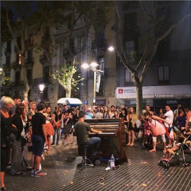 путешествие с пианино, парень отправился в путешествие с пианино, Дотан Негрин, Dotan Negrin