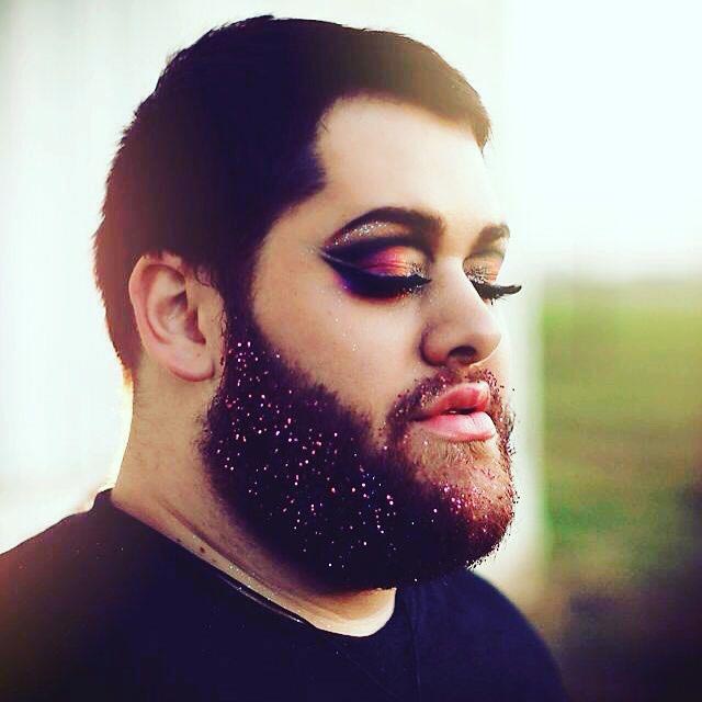 Блестки в бороде — блестящий тренд в подготовке к рождественским праздникам блестки в бородах, бороды блестки рождество, блестки в бородах gaybeards