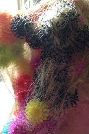 Bunchems, игрушка оставляющая маленьких девочек без волос, игрушка путается в волосах, из-за игрушки обрезать волосы, игрушка застревает в волосах