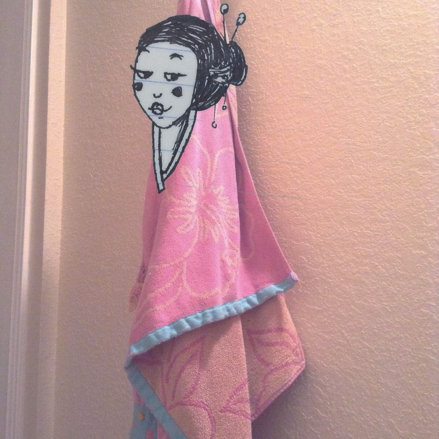 художник создаёт картины используя предметы быта, Кристиан Менса, Kristián Mensa