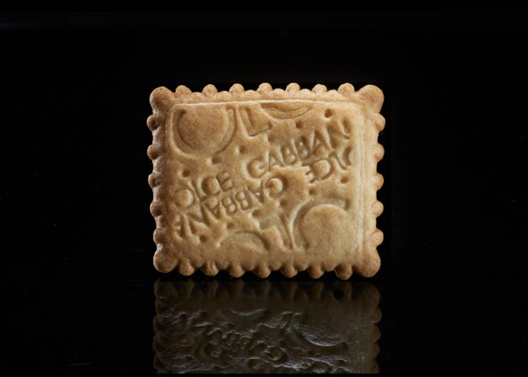 Как бы выглядели обычные продукты, если бы они выпускались под марками всемирно известных брендов обычные продукты марки известных брендов, повседневные продукты под марками известных брендов, Wheat is Wheat, Пшеница есть пшеница, Педди Мерги, Peddy Mergui