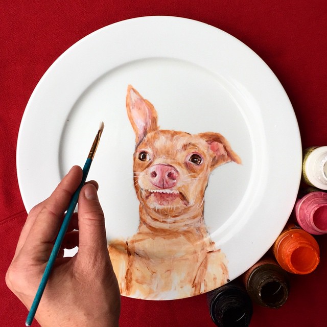 Гиперреалистичные рисунки на тарелках, которые сложно отличить от реальных вещей Гиперреалистичные рисунки на тарелках, Plart, Жаклин Пуарье, Jacqueline Poirier