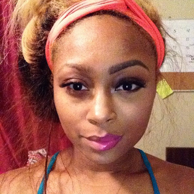 макияж на одной половине лица, девушки без макияжа, #ThePowerOfMakeup