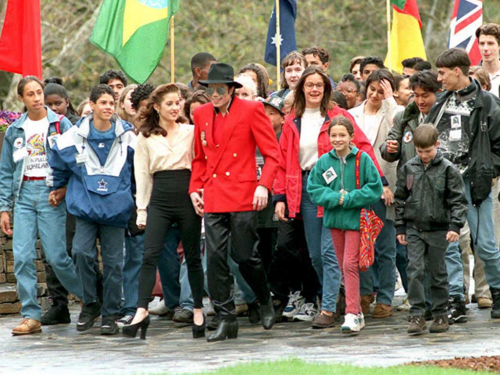 6 лет без Майкла Джексона: добрые поступки короля поп-музыки, по которому до сих пор скучает вся планета 6 лет без Майкла Джексона, день смерти майкла Джексона, майкл Джексон смерть