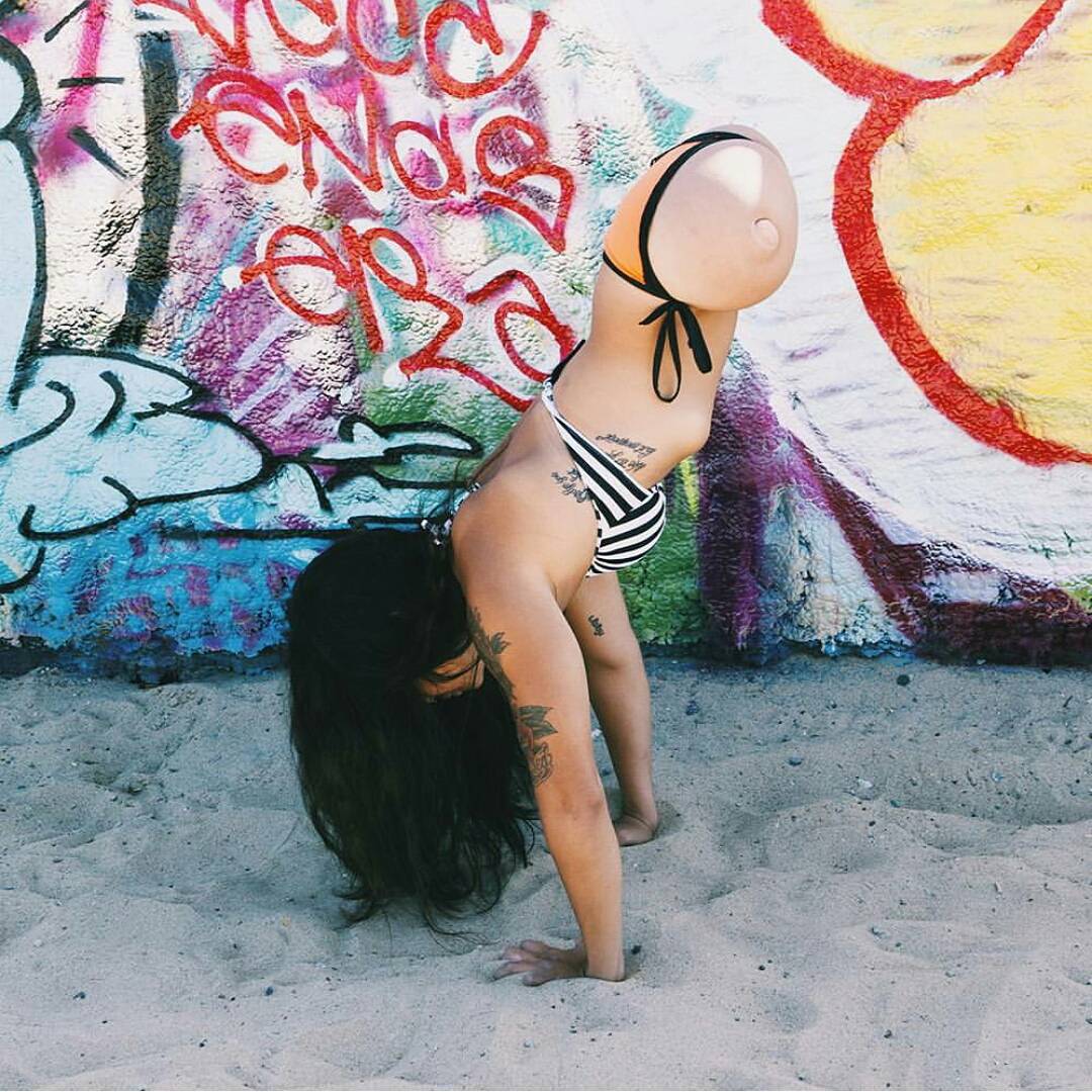 Канья Сессер, девушка без ног ставшая моделью 