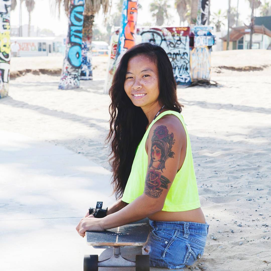 Канья Сессер, девушка без ног ставшая моделью 