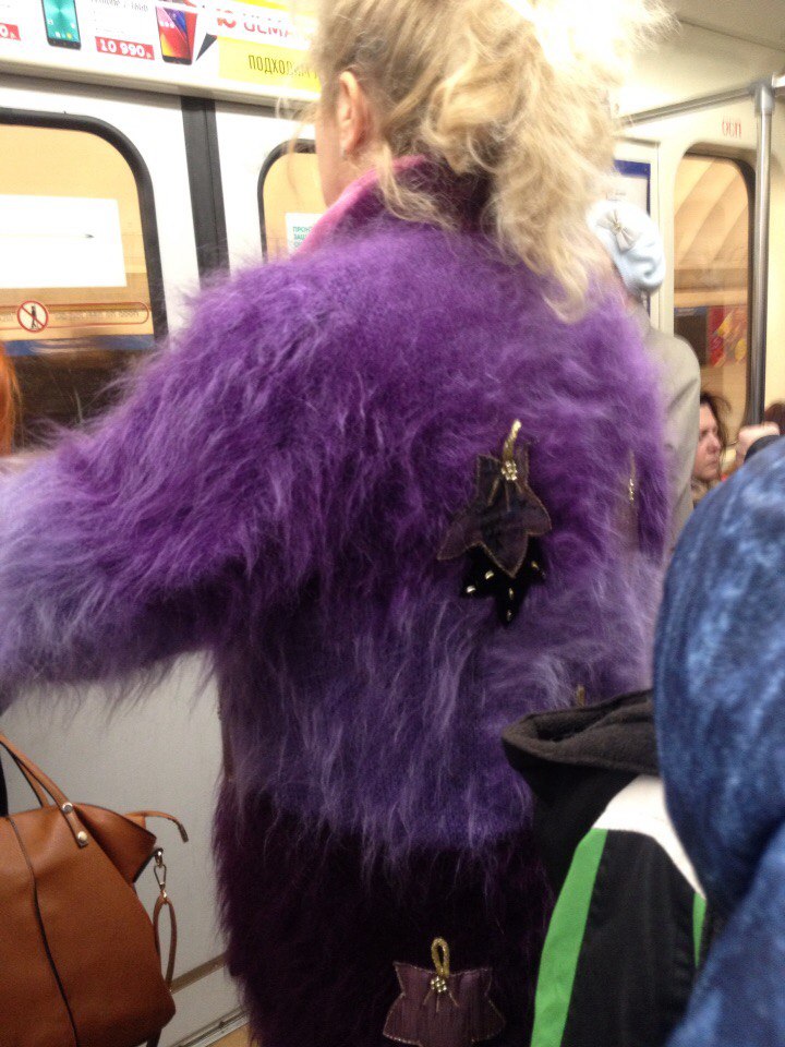 мода петербургского метро, мода метро, модники в транспорте, странные пассажиры метро 