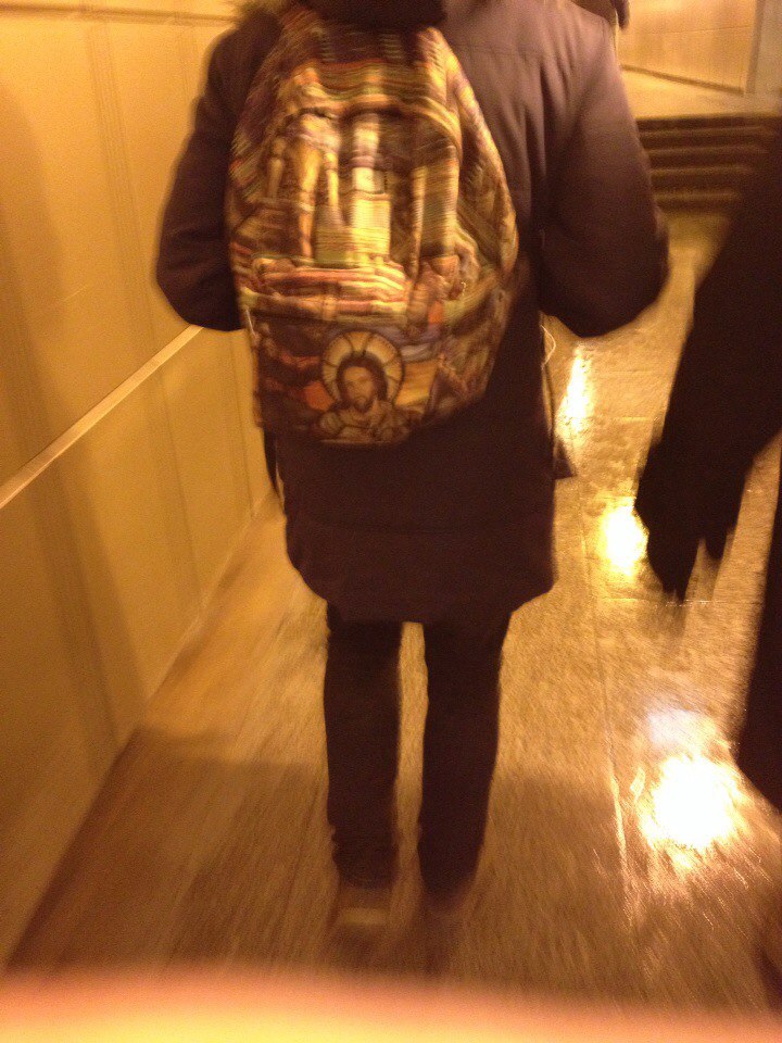 мода петербургского метро, мода метро, модники в транспорте, странные пассажиры метро 