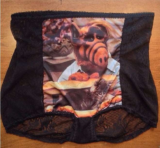 Райан Гослинг на трусах: девушка создаёт винтажные трусики, украшая их неожиданными принтами трусы с Райаном Гослингом, винтажные трусы, Кэндис Пью, Candice Pugh