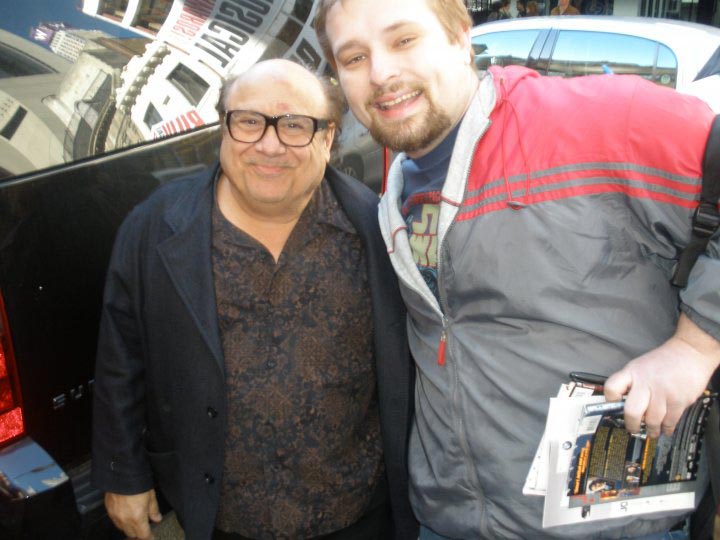 селфи со знаменитостями, парень делает фотографии со знаменитостями