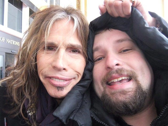 селфи со знаменитостями, парень делает фотографии со знаменитостями