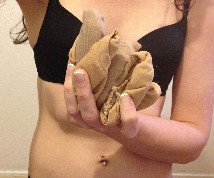 как мгновенно увеличить грудь, мгновенное увеличение груди, трюк с увеличением груди, увеличить грудь с помощью лифчиков