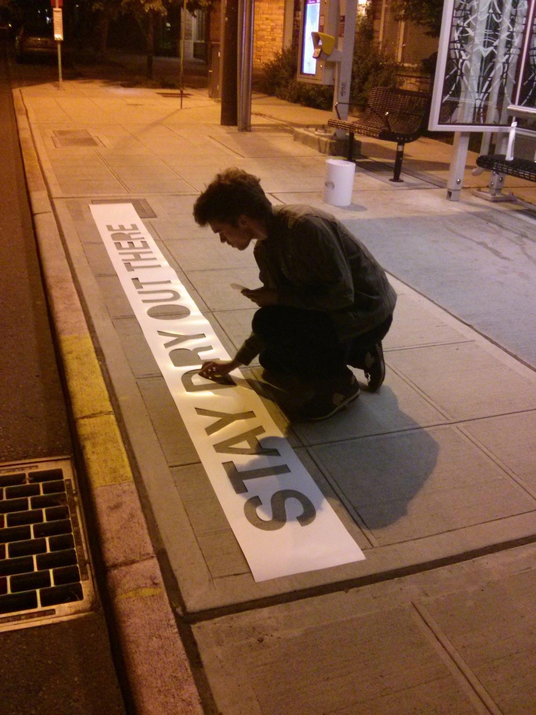 Невидимый стрит-арт, стрит-арт который появляется во время дождя, Перегрин Чёрч, Peregrine Church