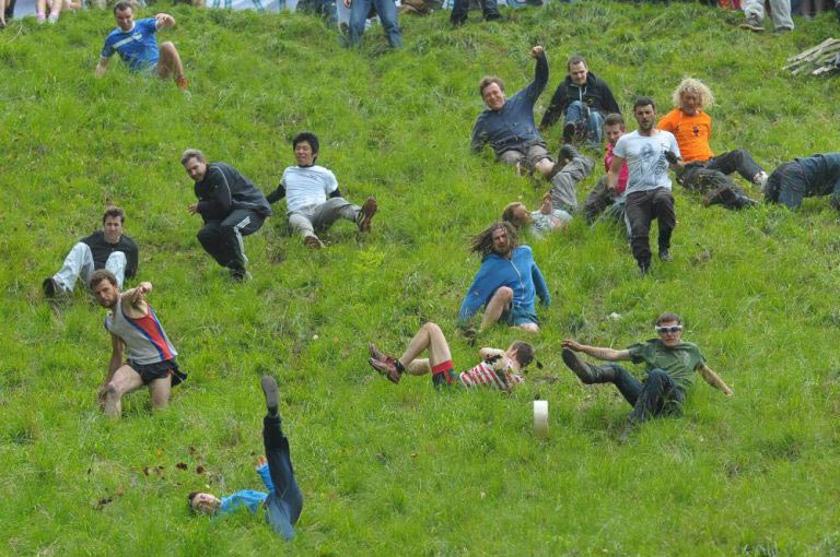 12 странных английских традиций, в реальность которых трудно поверить странные английские традиции, необычные английские традиции, английские традиции в которые трудно поверить