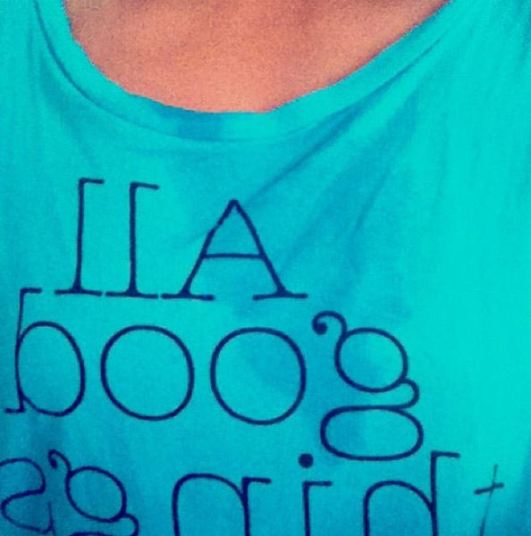 Доказательство того, что лето, это худшее время года для девушек с бoльшoй гpyдью летние проблемы девушек, проблемы девушек