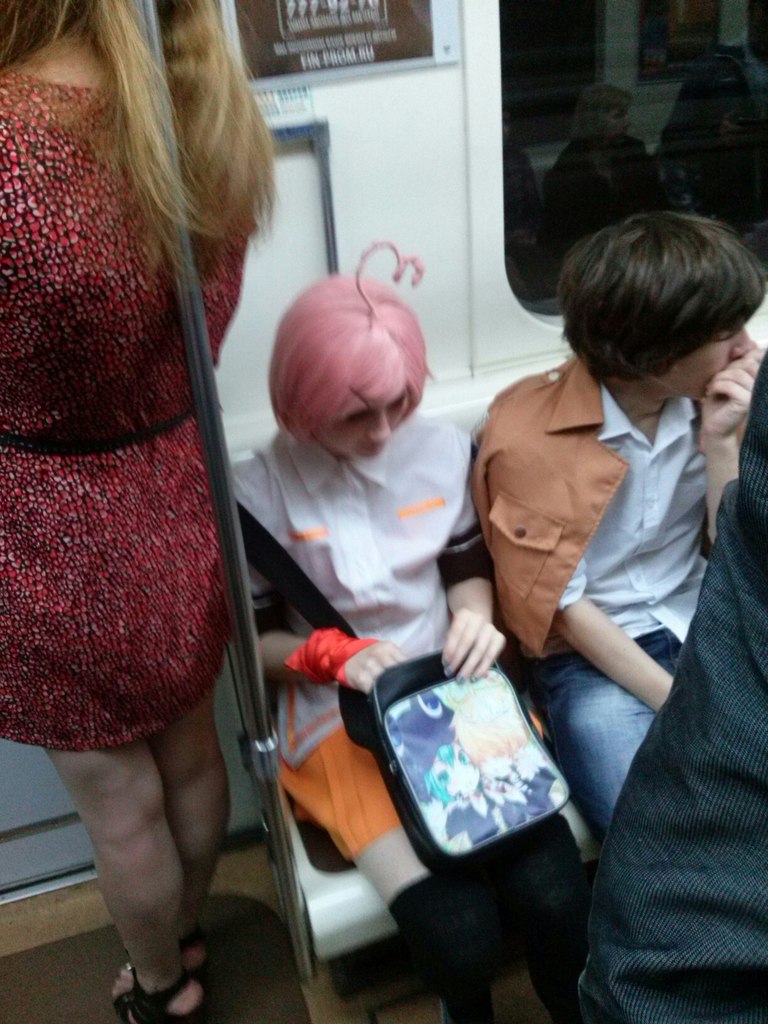 мода петербургского метро, мода метро, модники в транспорте, странные пассажиры метро 