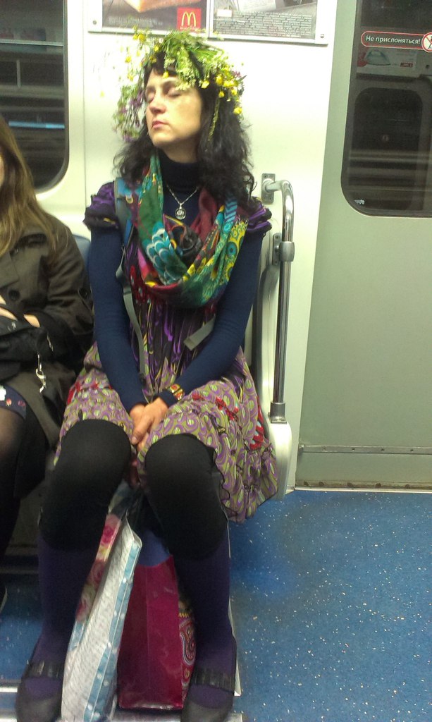 мода петербургского метро, мода метро, модники в транспорте, странные пассажиры метро 