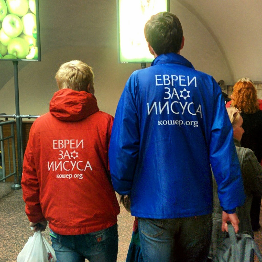 мода петербургского метро, мода метро, модники в транспорте, странные пассажиры метро 