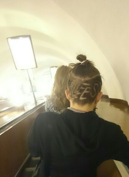 мода петербургского метро, мода метро, модники в транспорте, странные пассажиры метро 