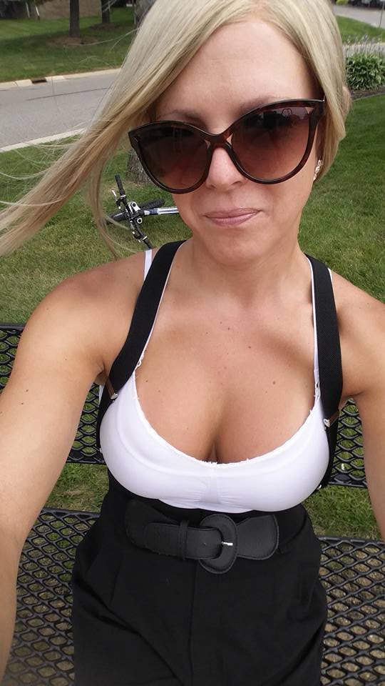 Суровый морской пехотинец сменил пол, превратившись в хрупкую женщину, и снял свою трансформацию на видео морской пехотинец сменил пол, морской пехотинец превратился в женщину, sona Avedian