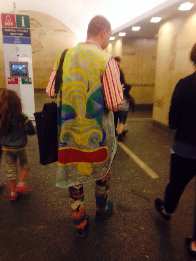 мода петербургского метро, мода метро, модники в транспорте, странные пассажиры метро 