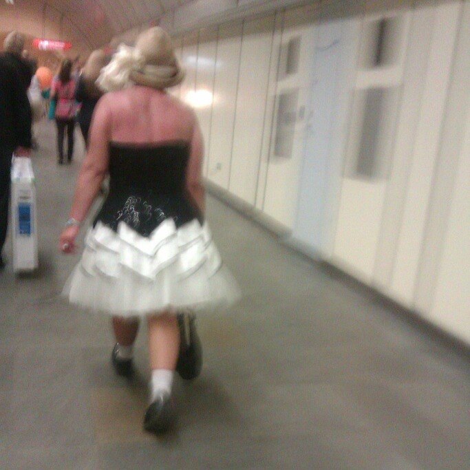 мода петербургского метро, мода метро, модники в транспорте, странные пассажиры метро 