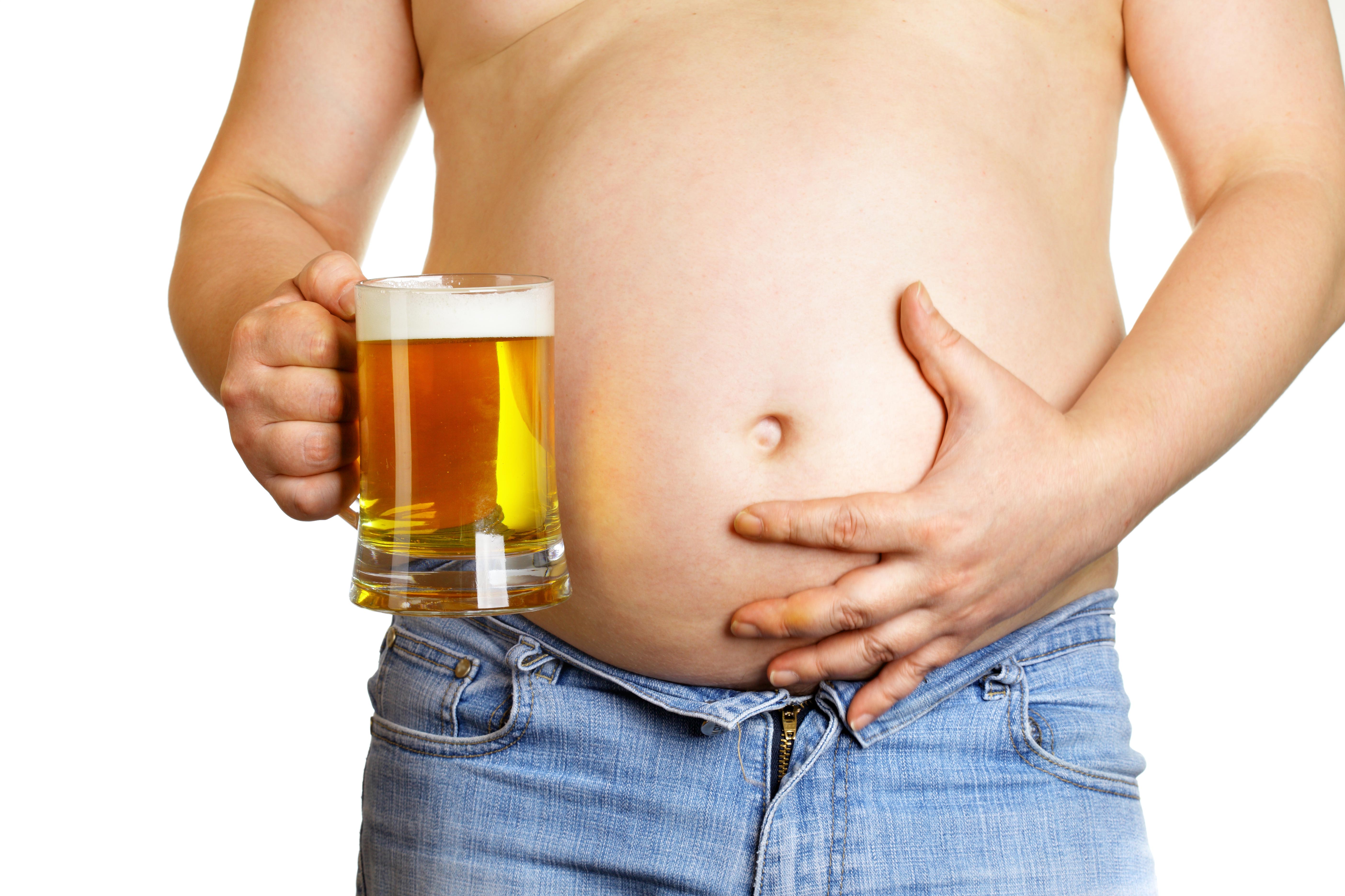 Пью пиво каждый вечер. Пивной живот у женщин.