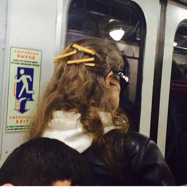 мода петербургского метро, мода метро, модники в транспорте, странные пассажиры метро 