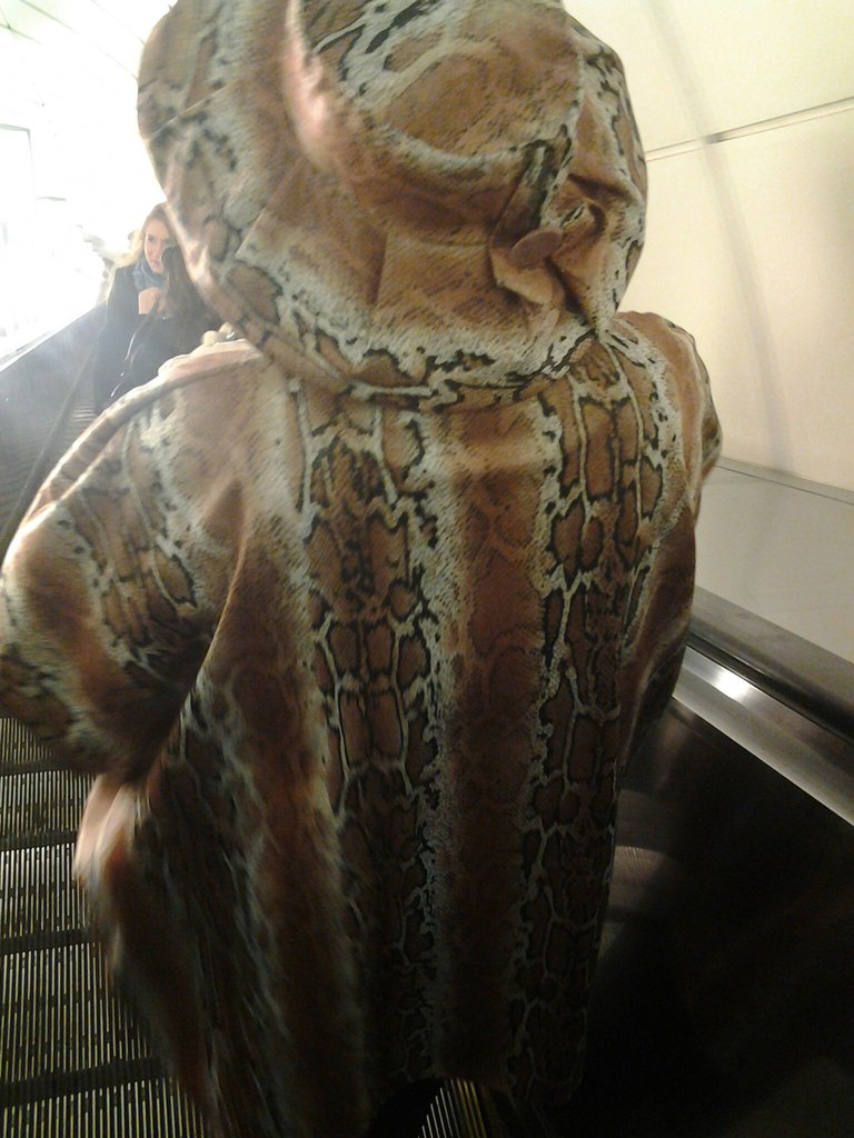 мода петербургского метро, мода метро, модники в транспорте, странные пассажиры метро 