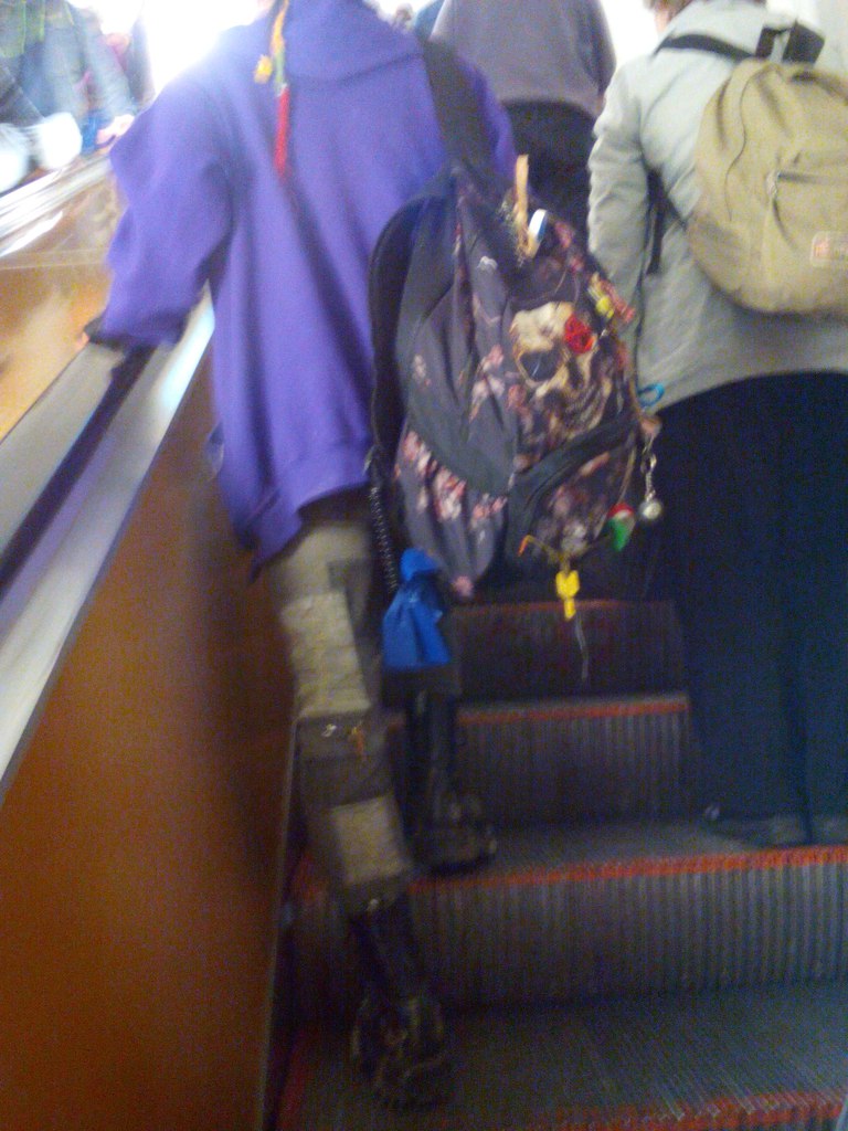 мода петербургского метро, мода метро, модники в транспорте, странные пассажиры метро 