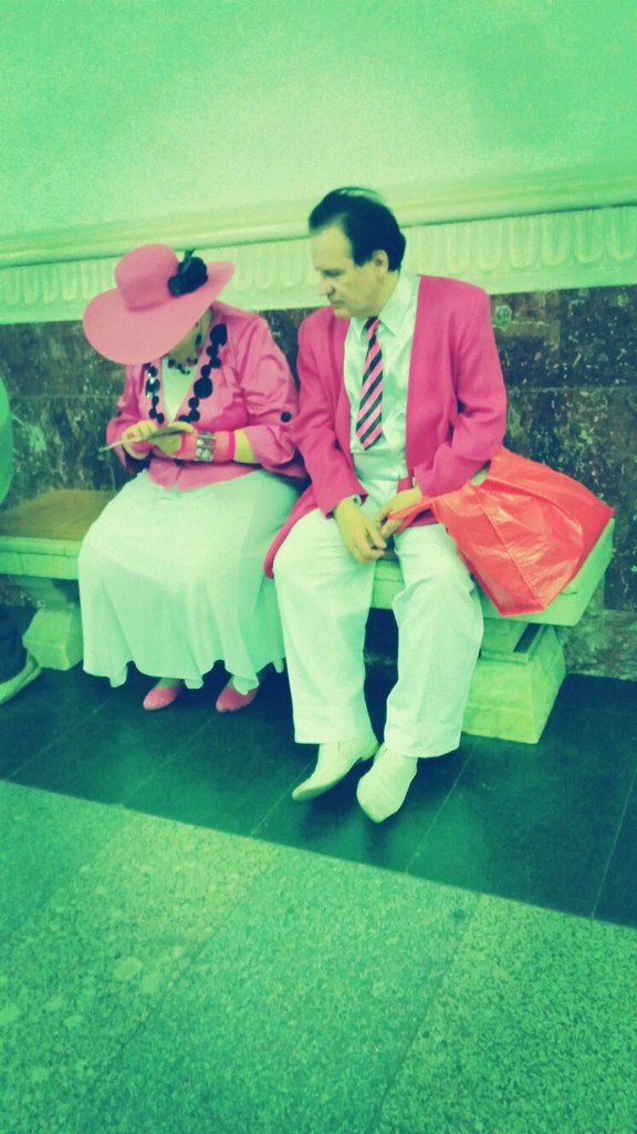 мода петербургского метро, мода метро, модники в транспорте, странные пассажиры метро 