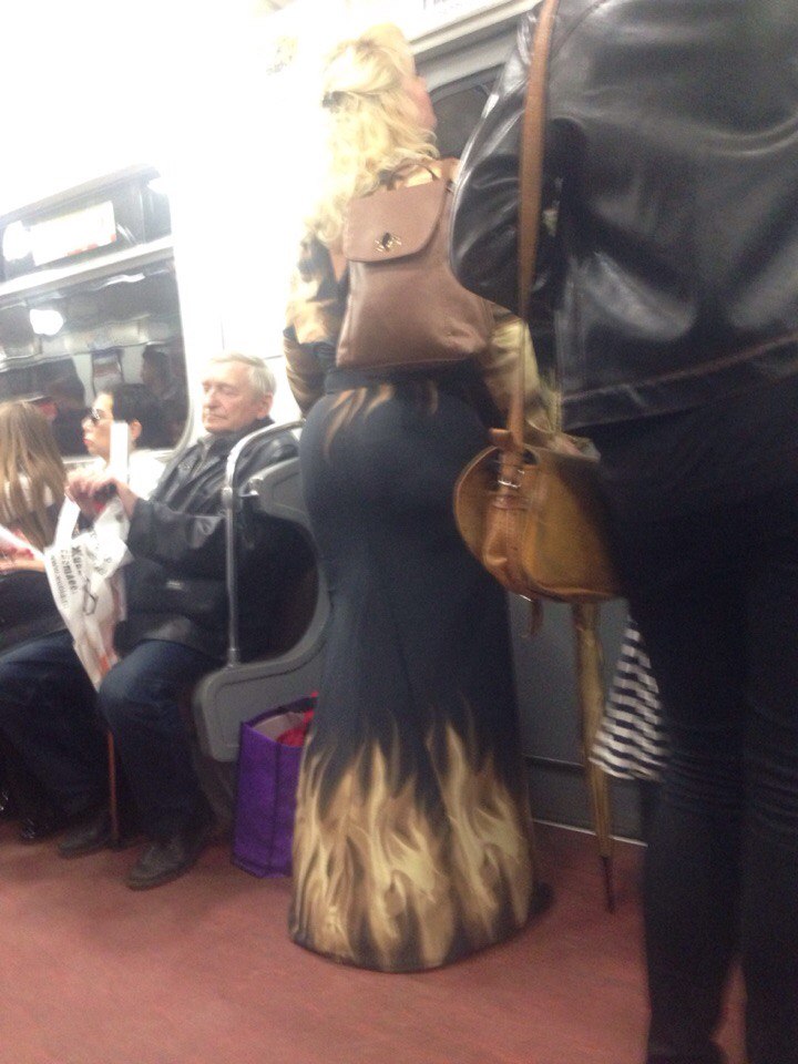 мода петербургского метро, мода метро, модники в транспорте, странные пассажиры метро 