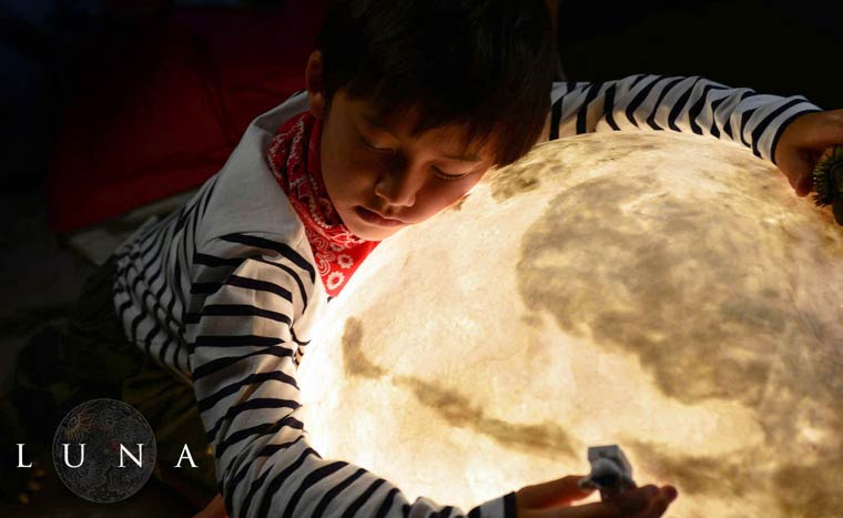 Luna Moon, лампа в виде Луны, светильник в виде Луны