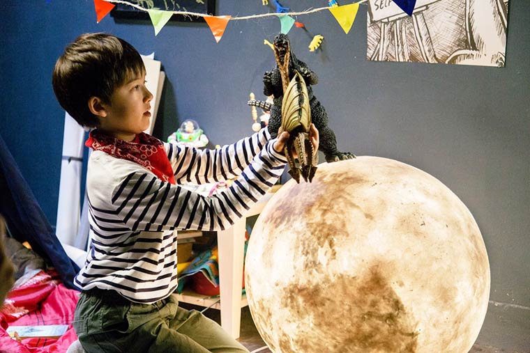 Luna Moon, лампа в виде Луны, светильник в виде Луны