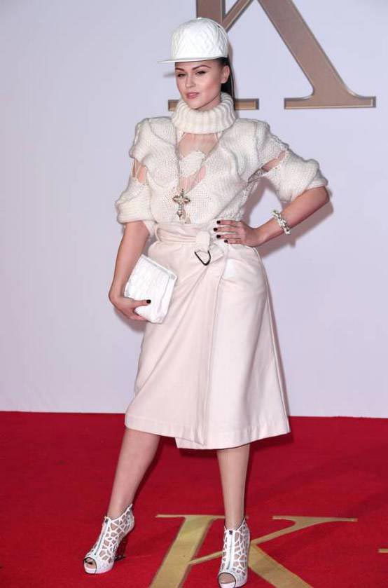 Самые нелепые и безвкусные наряды знаменитостей за первую половину февраля нелепые наряды голливудских знаменитостей, странные наряды звёзд