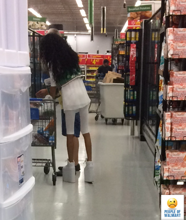 Америка, лечись или ненормальные покупатели американских супермаркетов people of walmart, странные американцы, наряды посетителей американских супермаркетов