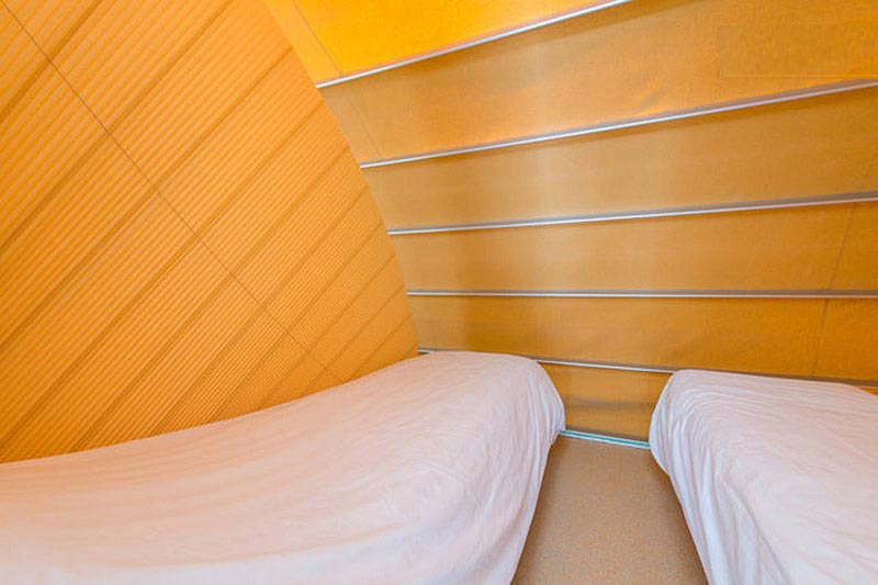 дом на колесах в роскошное жилище, раскладывающийся дом на колесах, дом на колесах раскладывается в квартиру