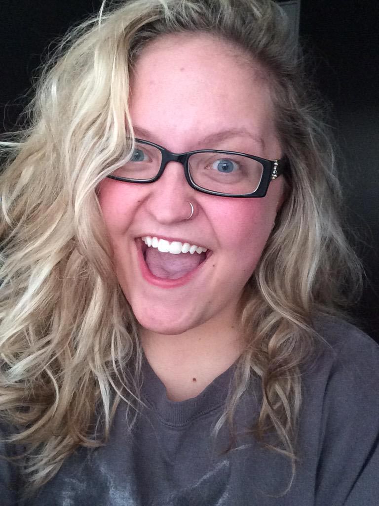 #girlyoudon'tneedmakeup, Эми Шумер, Девушки вам не нужен макияж, Girl, You Don't Need Makeup