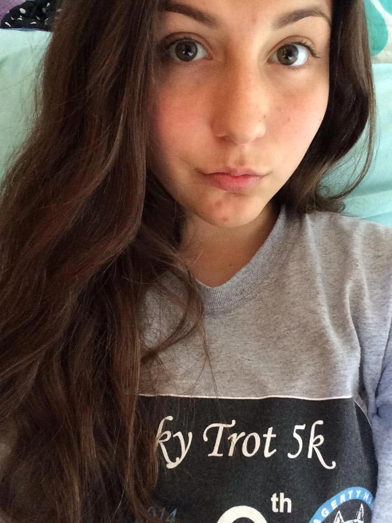 #girlyoudon'tneedmakeup, Эми Шумер, Девушки вам не нужен макияж, Girl, You Don't Need Makeup