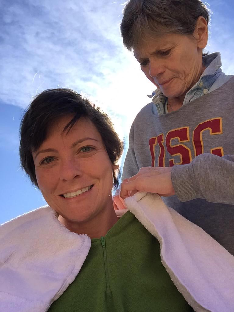 #girlyoudon'tneedmakeup, Эми Шумер, Девушки вам не нужен макияж, Girl, You Don't Need Makeup