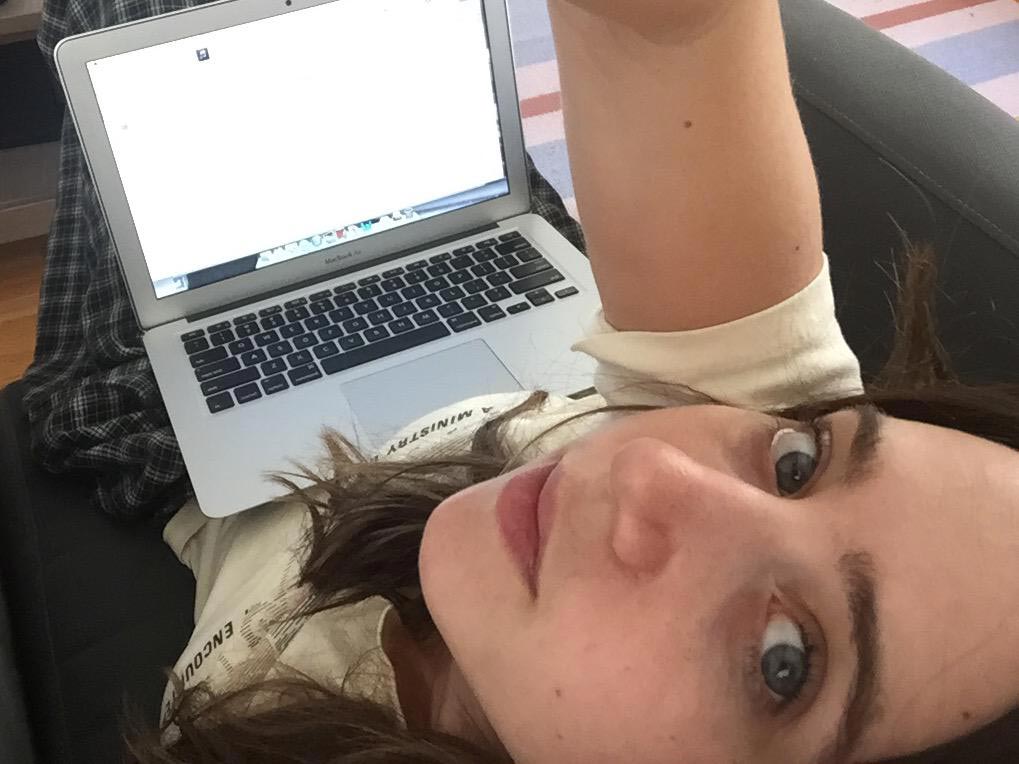 #girlyoudon'tneedmakeup, Эми Шумер, Девушки вам не нужен макияж, Girl, You Don't Need Makeup