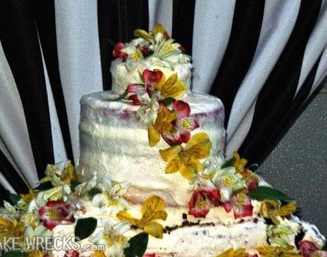 торты какими заказывали и какими получили, ужасные свадебные торты